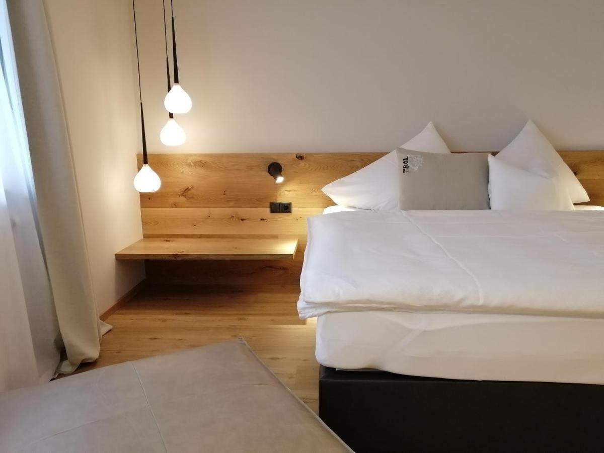 Huber - Das Tiroler B&B Oberperfuss Buitenkant foto